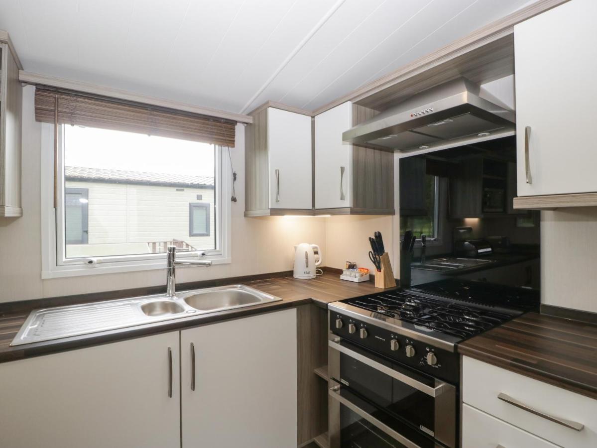 Swan Villa Leominster Eksteriør billede